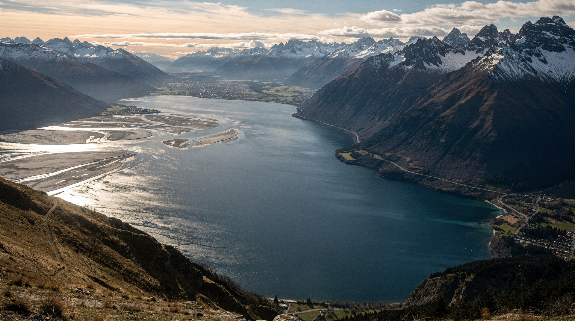 Lake Wakatipu — guia do lago glacial de Queenstown