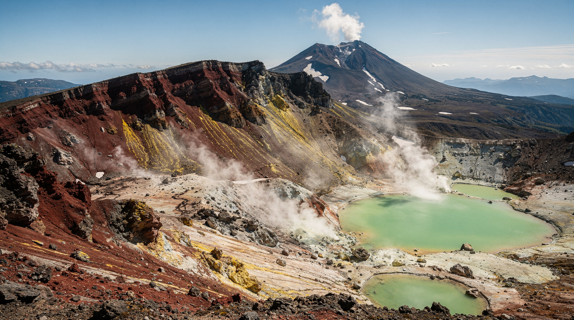 Crateras vulcânicas e características geotérmicas de Tongariro